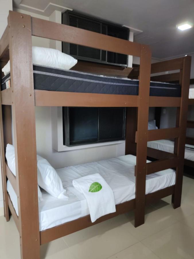 Bangalo Hotel *